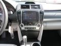 Super White - Camry LE Photo No. 40
