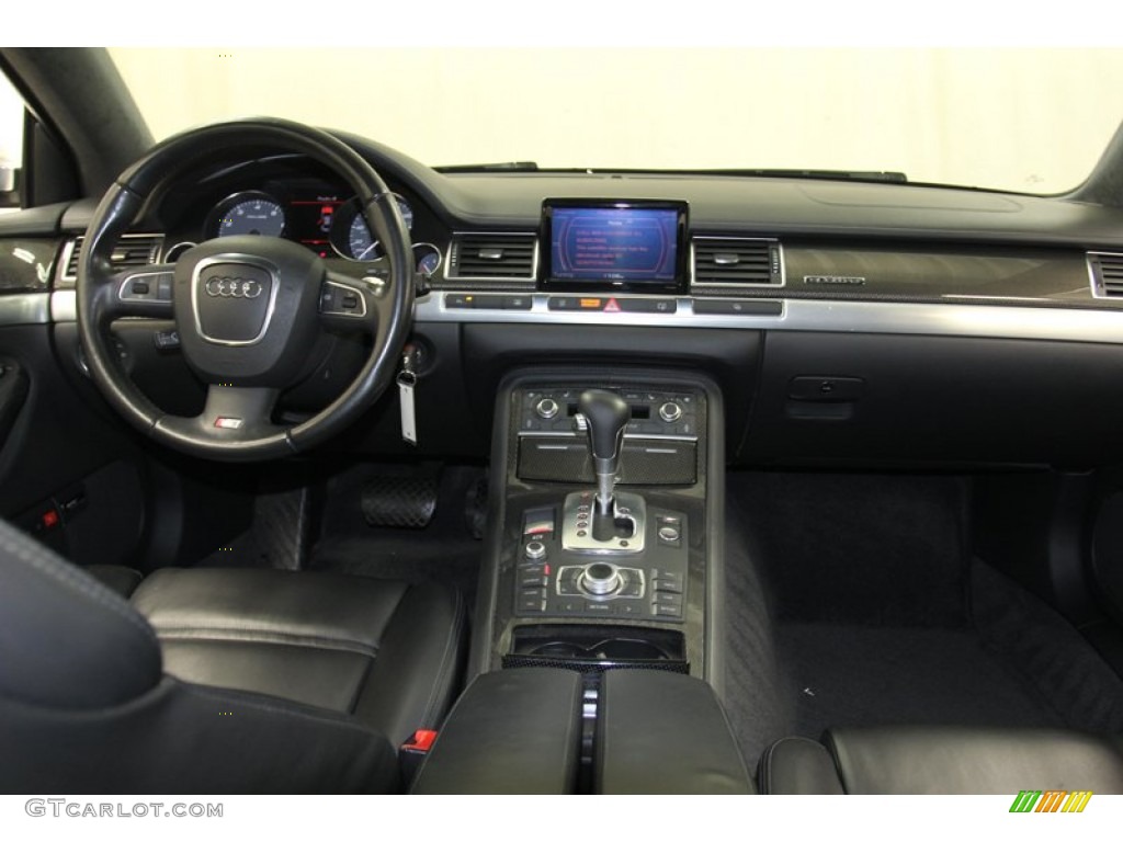 2008 Audi S8 5.2 quattro Dashboard Photos