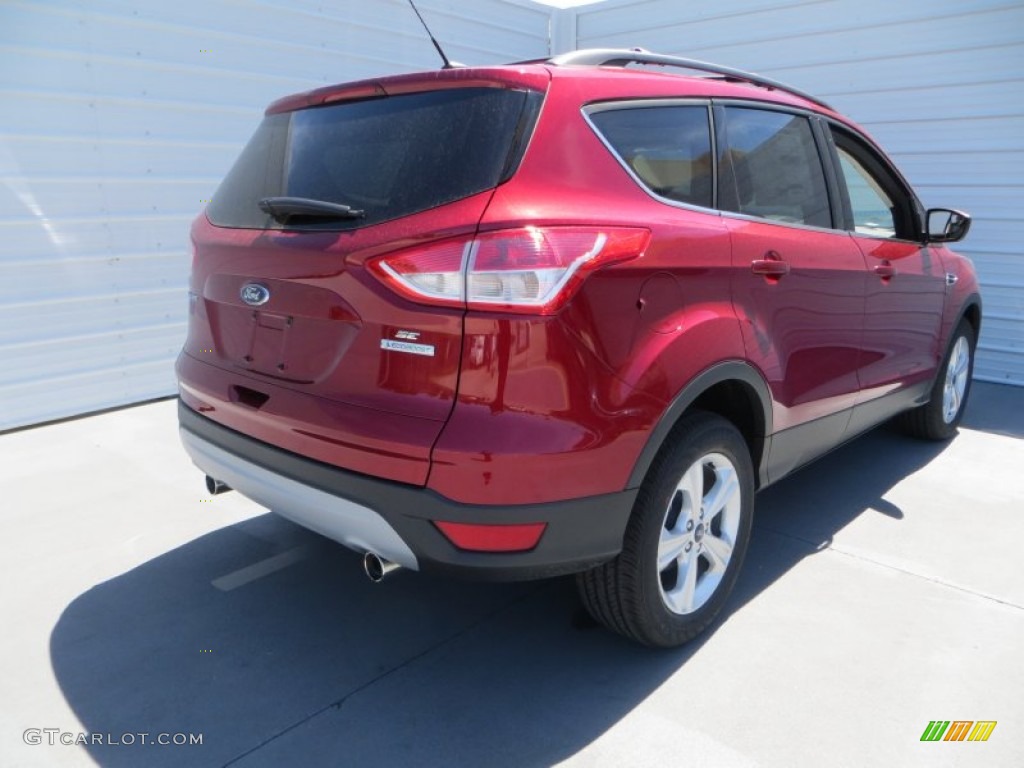 2013 Escape SE 2.0L EcoBoost - Ruby Red Metallic / Medium Light Stone photo #4