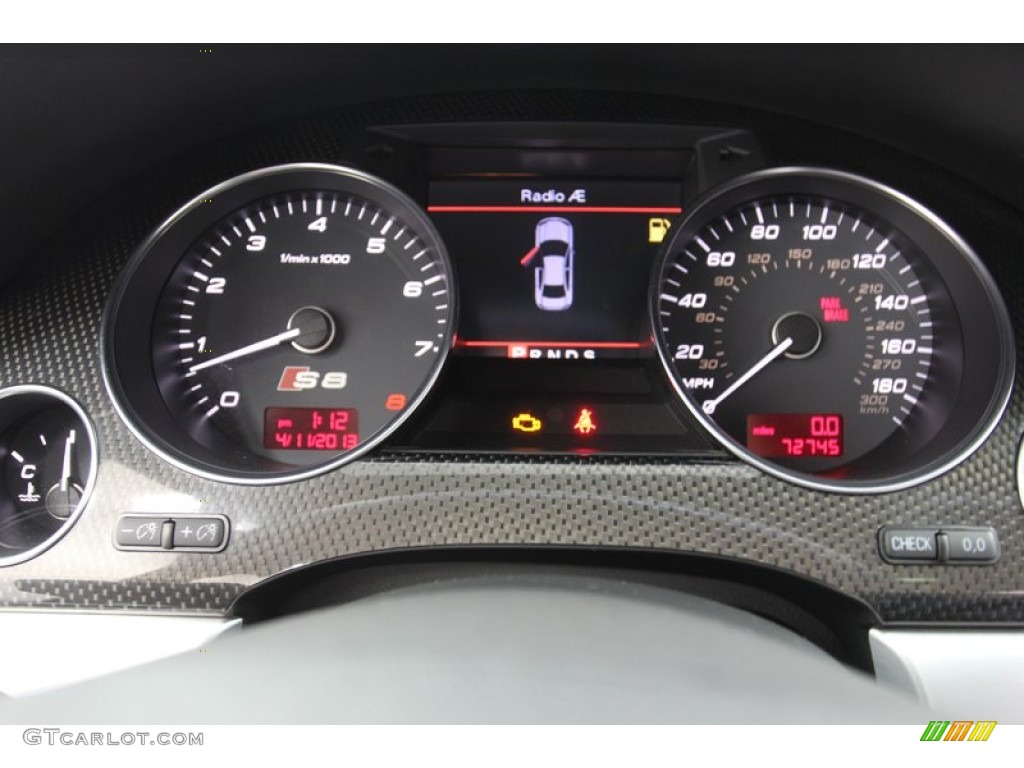 2008 Audi S8 5.2 quattro Gauges Photos