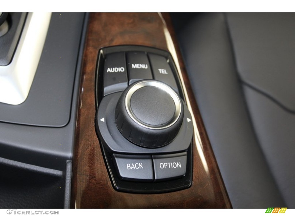2013 BMW 3 Series 328i Sedan Controls Photo #79807717