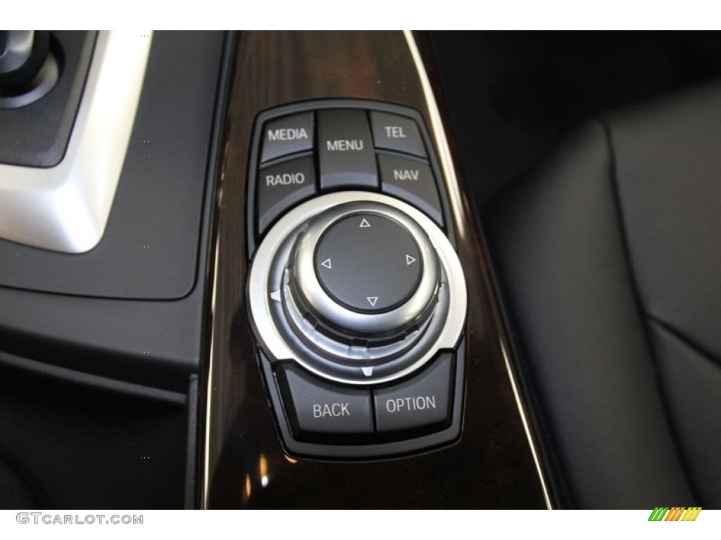 2013 BMW 3 Series 328i Sedan Controls Photo #79808866
