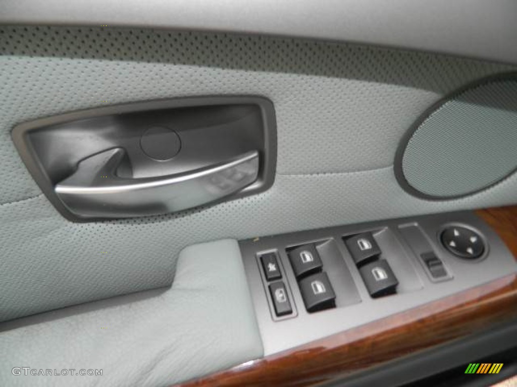 2004 BMW 7 Series 745i Sedan Controls Photo #79813063