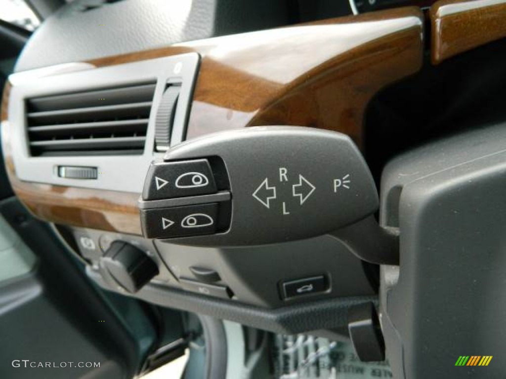 2004 BMW 7 Series 745i Sedan Controls Photo #79813078