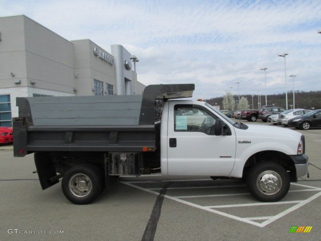 Oxford White 2006 Ford F350 Super Duty XL Regular Cab 4x4 Dump Truck Exterior Photo #79820202