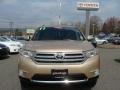 Sandy Beach Metallic - Highlander SE 4WD Photo No. 2