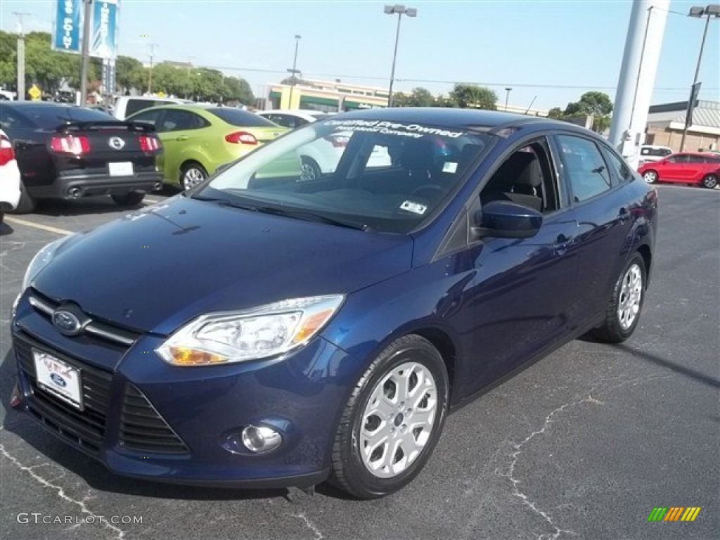 2012 Focus SE Sedan - Kona Blue Metallic / Charcoal Black photo #7