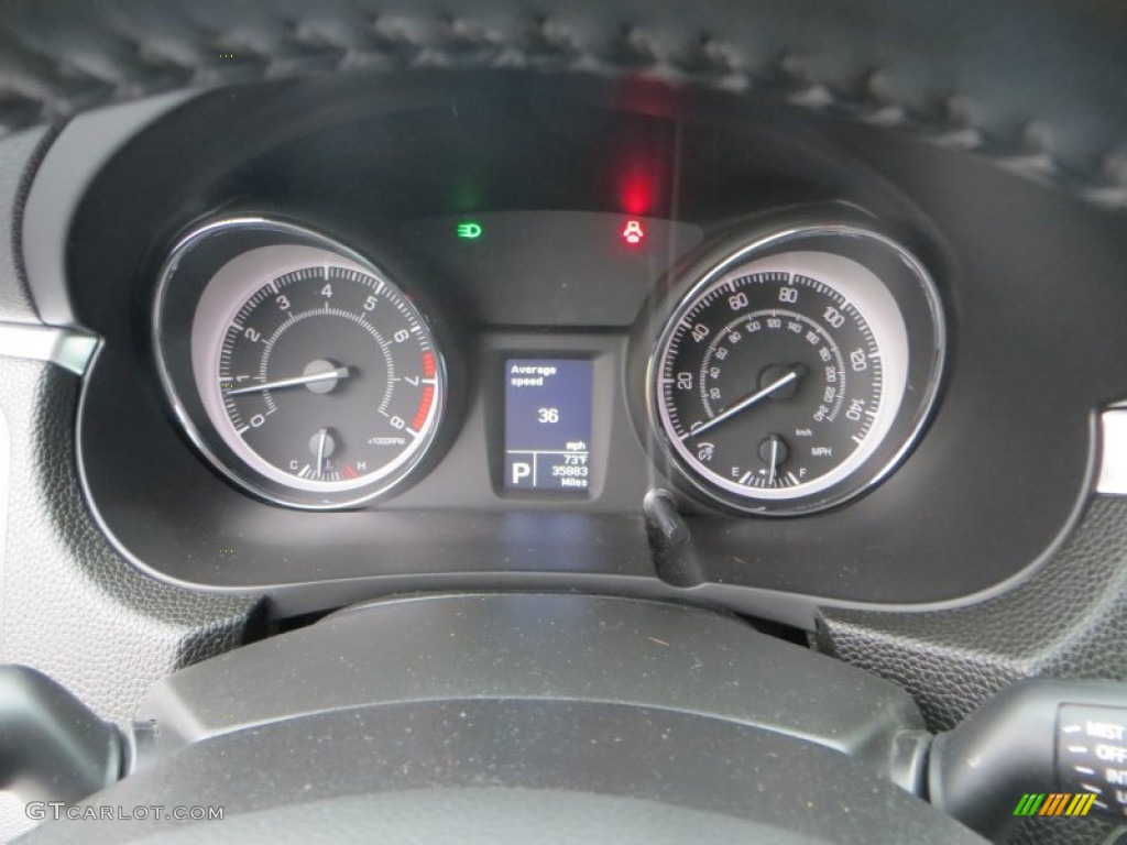 2010 Suzuki Kizashi SE Gauges Photo #79826856