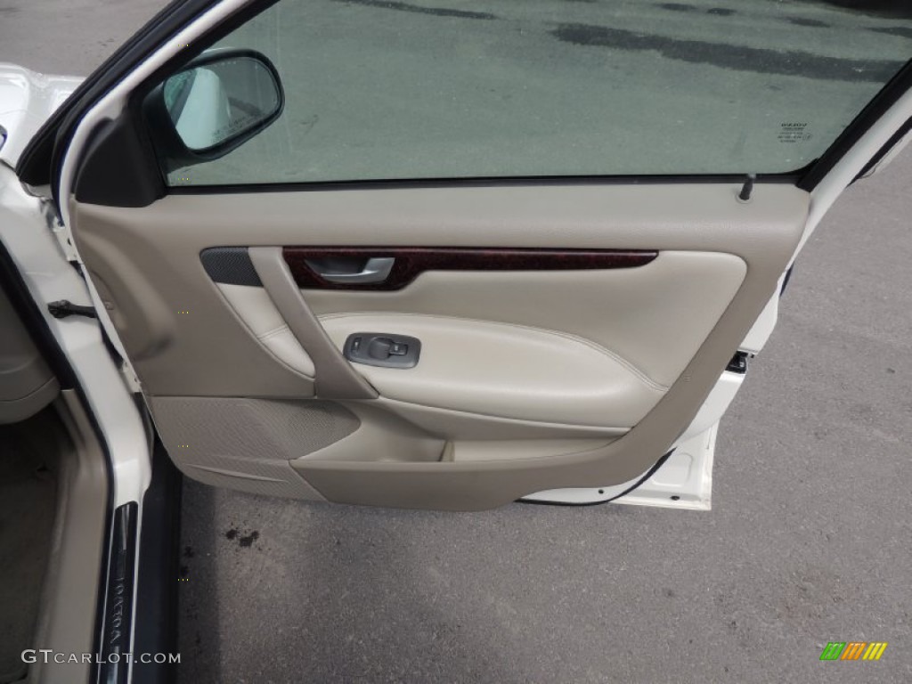 2003 Volvo S60 2.4T Taupe Door Panel Photo #79827167