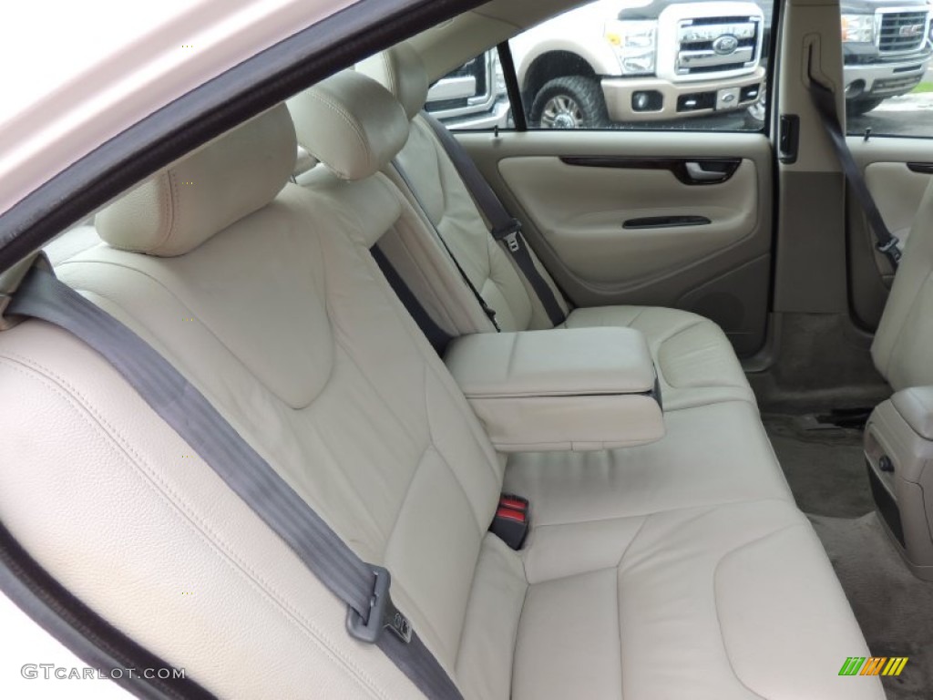 Taupe Interior 2003 Volvo S60 2.4T Photo #79827191