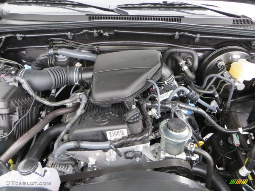 2013 Toyota Tacoma Double Cab Engine Photos