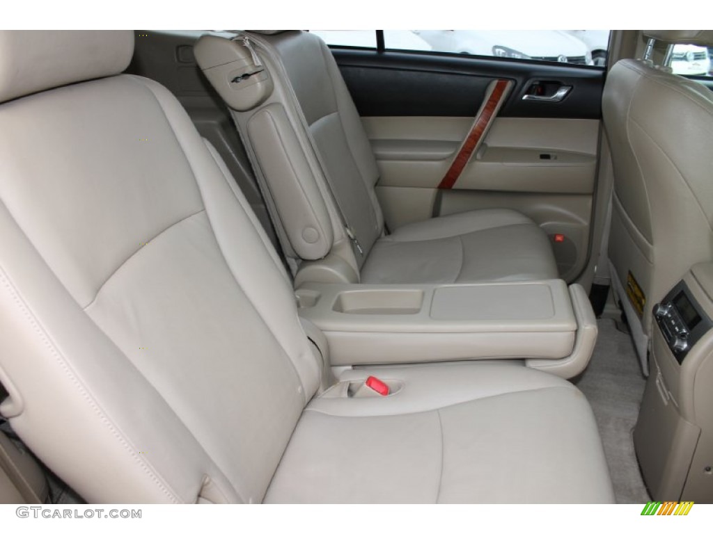 2008 Toyota Highlander Limited Rear Seat Photo #79832524