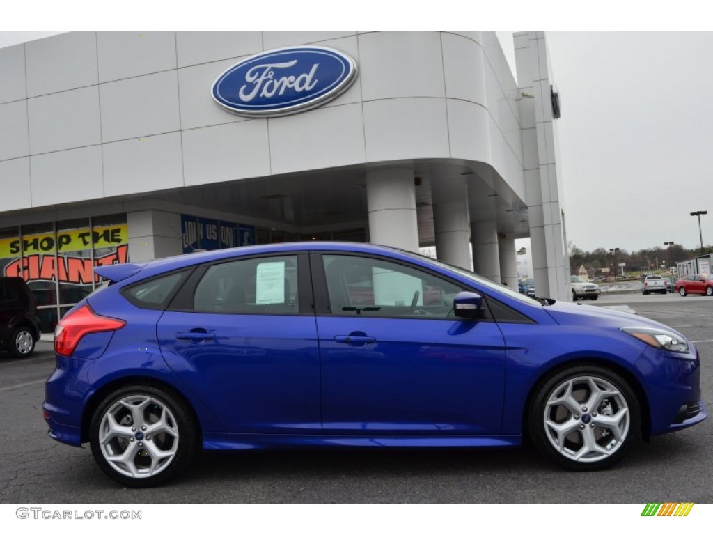 Ford Focus Hatchback 2013 Blue
