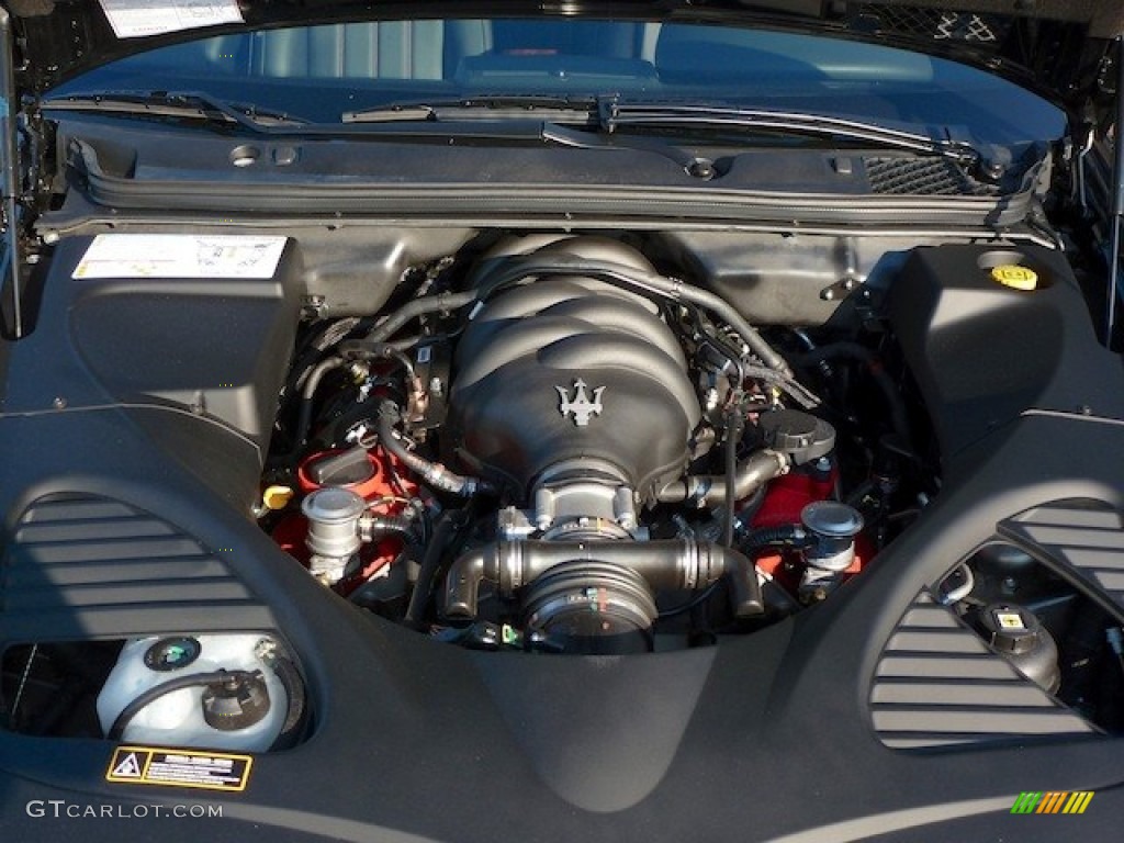 2013 Maserati Quattroporte S Engine Photos