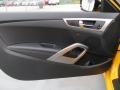 26.2 Yellow - Veloster  Photo No. 20
