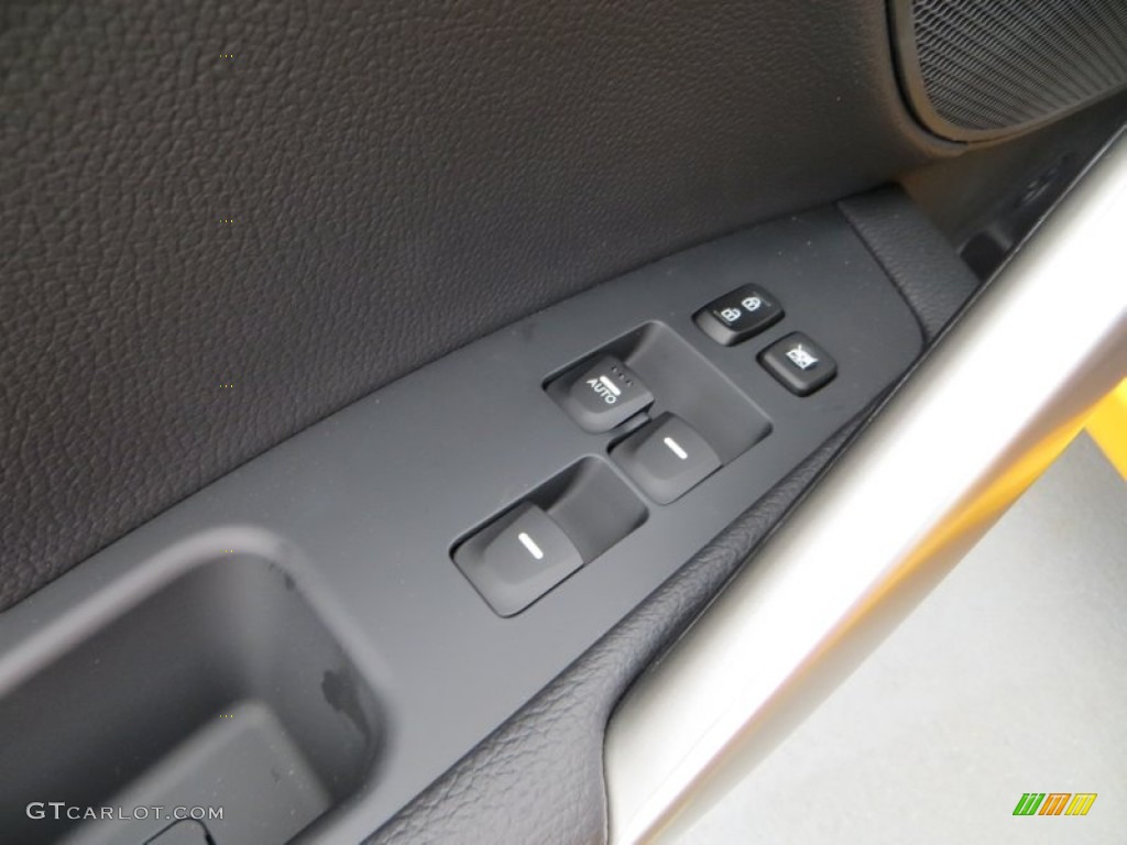 2013 Veloster  - 26.2 Yellow / Black photo #21