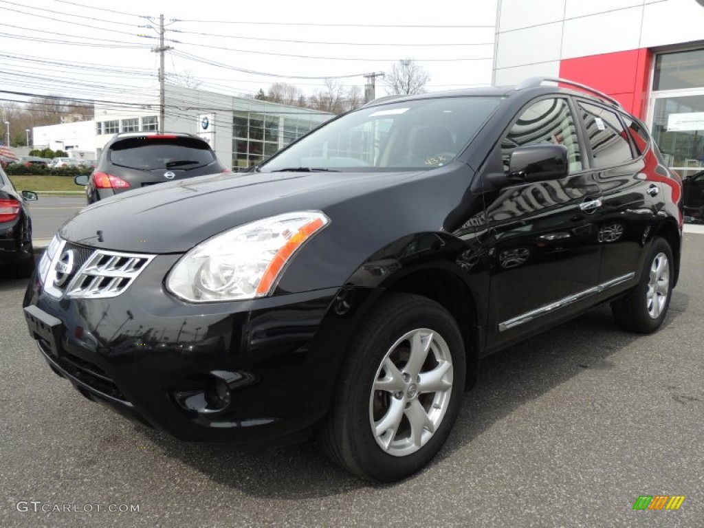 2011 Rogue SV AWD - Wicked Black / Black photo #1