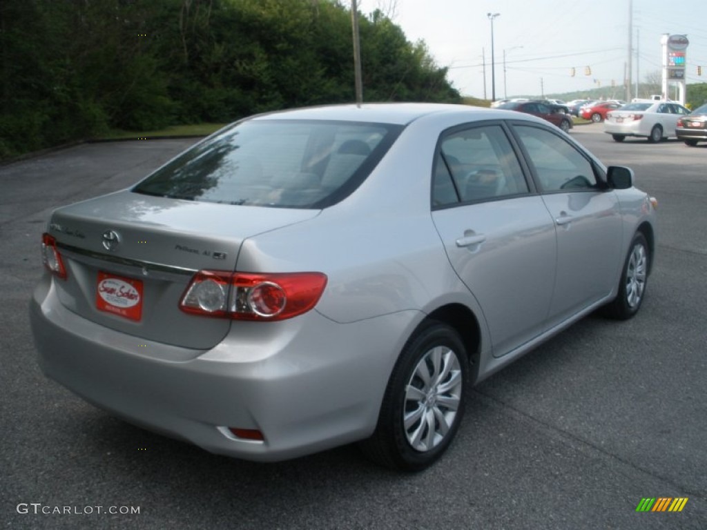 2012 Corolla LE - Classic Silver Metallic / Ash photo #9