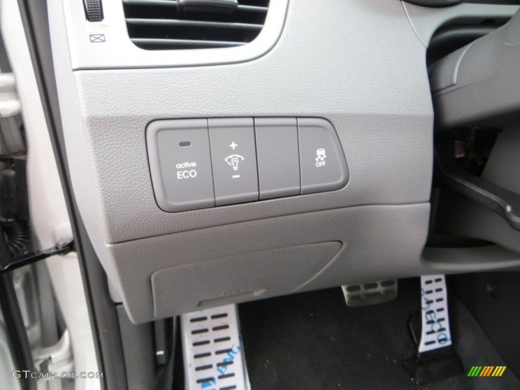 2013 Elantra Coupe SE - Silver / Gray photo #32