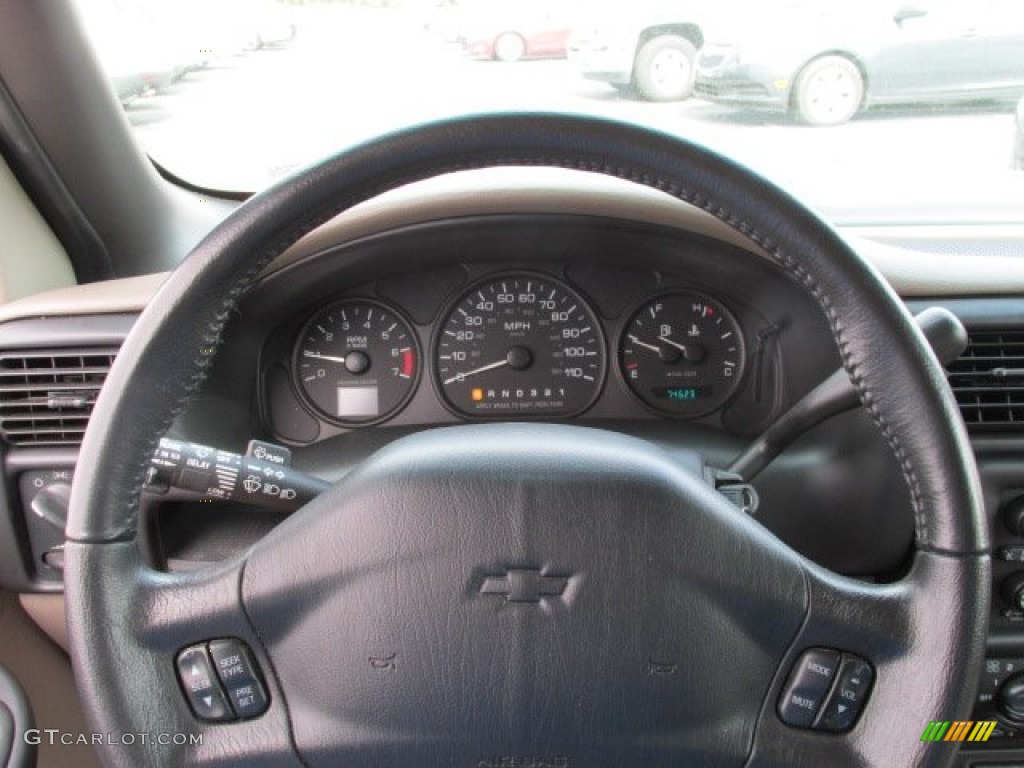 2004 Venture LT - Sport Red Metallic / Neutral photo #20