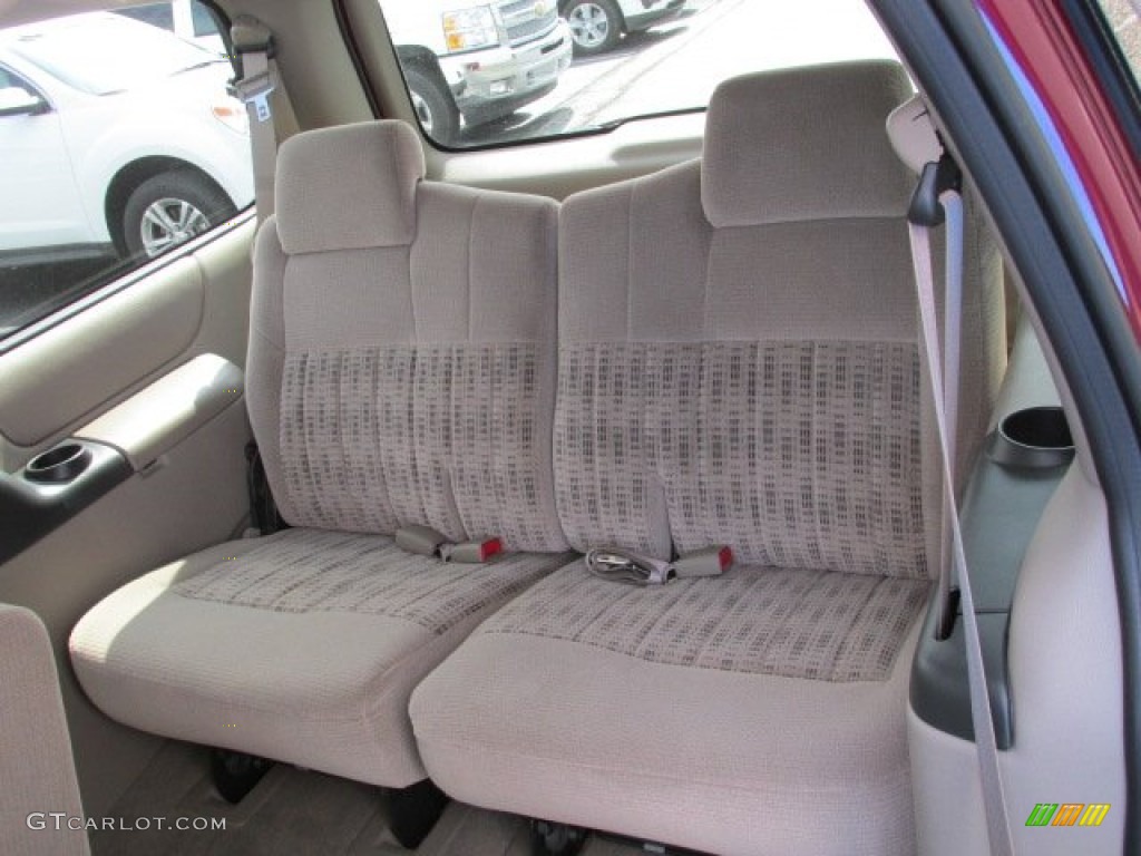 2004 Chevrolet Venture LT Rear Seat Photo #79842398