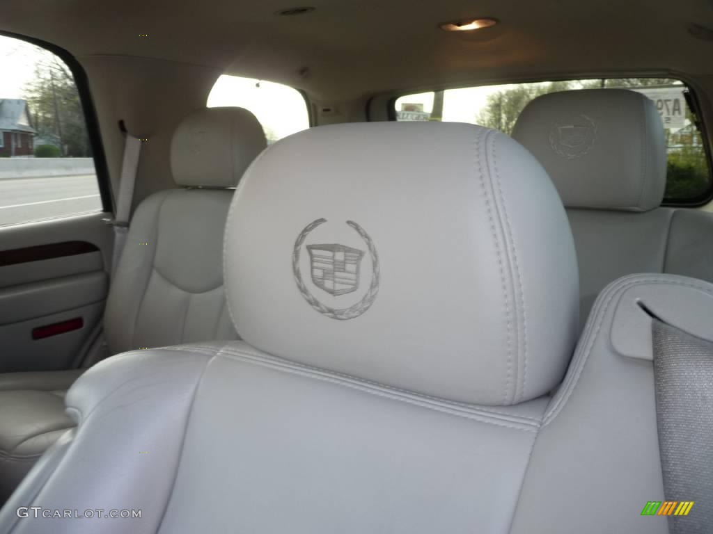 2005 Escalade AWD - White Diamond / Shale photo #45