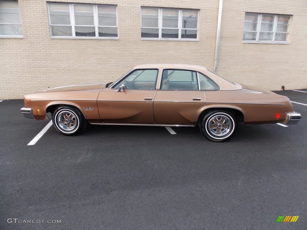 Saddle Metallic 1976 Oldsmobile Cutlass Salon Sedan Exterior Photo #79844092