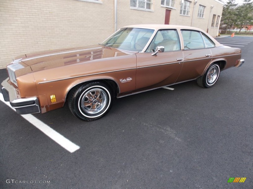 Saddle Metallic 1976 Oldsmobile Cutlass Salon Sedan Exterior Photo #79844131