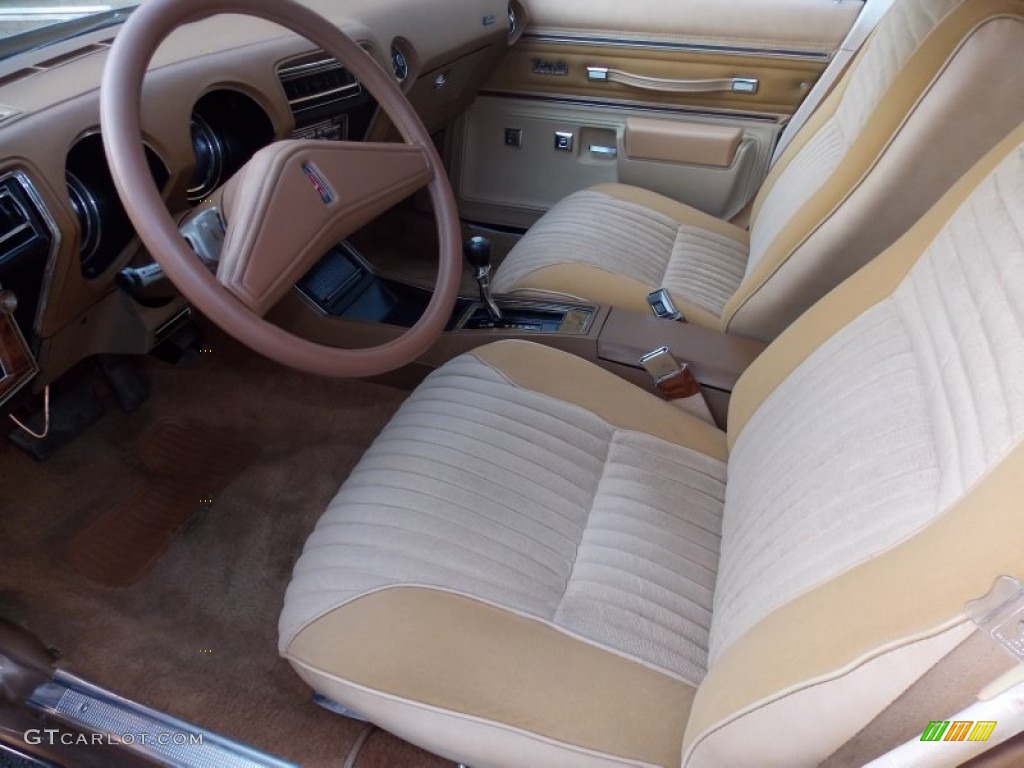 Buckskin Interior 1976 Oldsmobile Cutlass Salon Sedan Photo #79844297