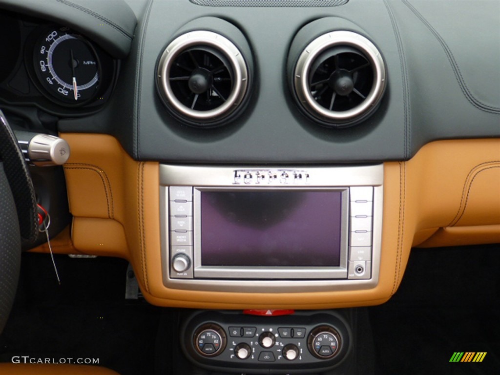 2010 Ferrari California Standard California Model Controls Photo #79845286