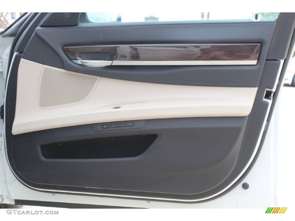 2011 BMW 7 Series 740Li Sedan Door Panel Photos