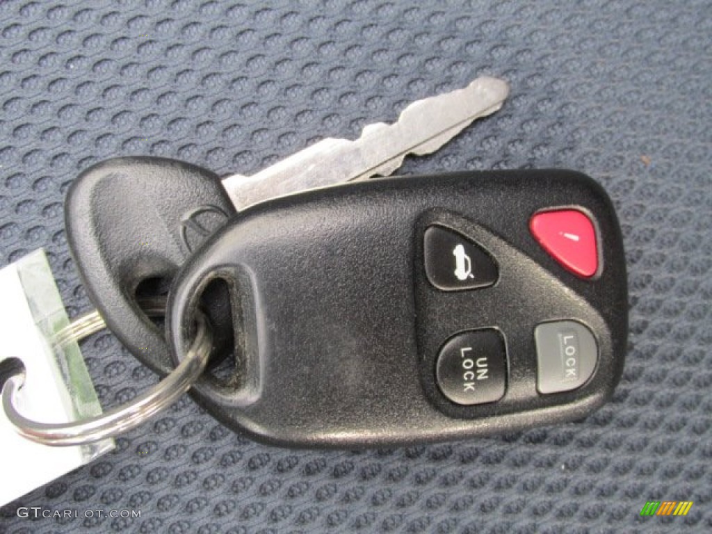 2003 Mazda MX-5 Miata Shinsen Roadster Keys Photos