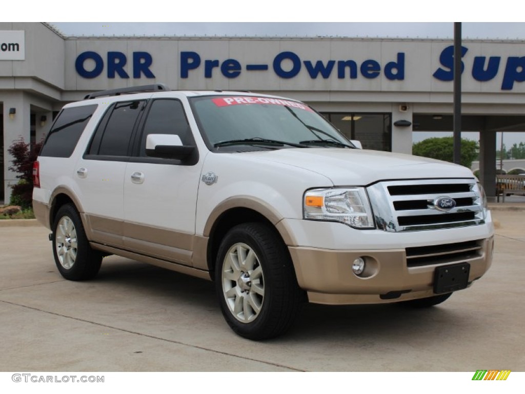 White Platinum Tri-Coat Ford Expedition