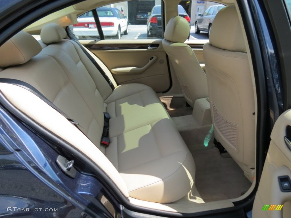 2002 3 Series 325i Sedan - Orient Blue Metallic / Sand photo #11