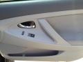 Black - Camry LE Photo No. 26
