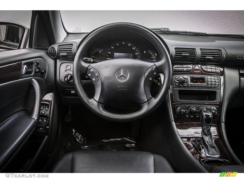 2004 Mercedes-Benz C 240 Sedan Black Dashboard Photo #79849707