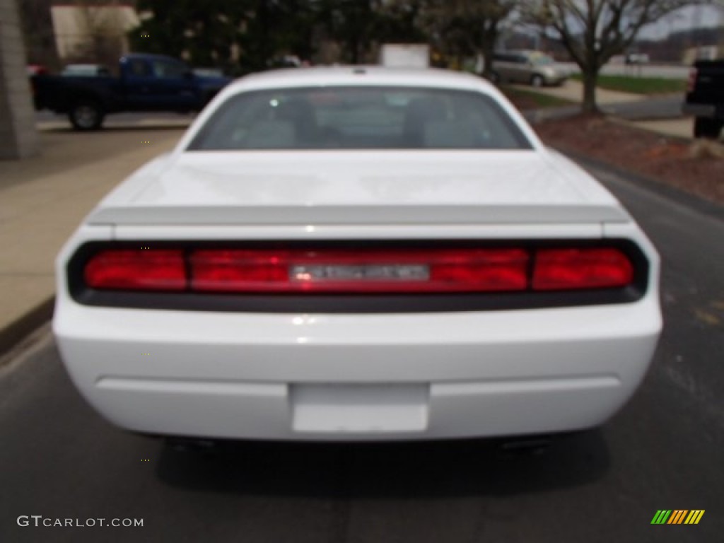 2011 Challenger R/T Classic - Bright White / Dark Slate Gray photo #7