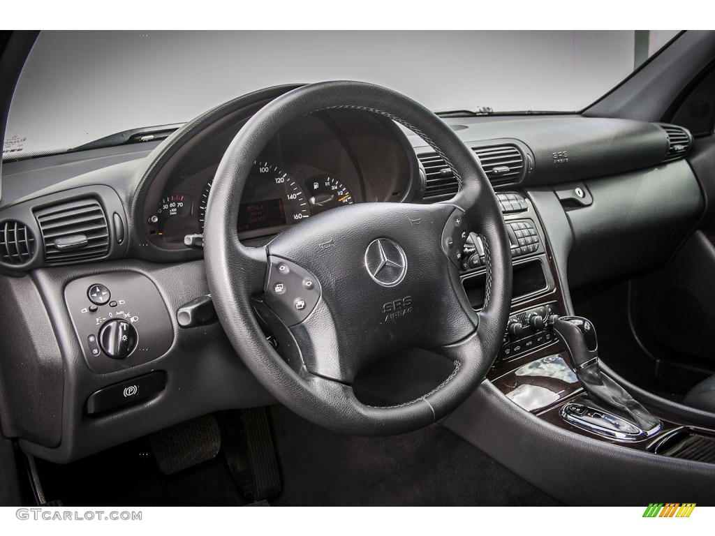 2004 Mercedes-Benz C 240 Sedan Black Dashboard Photo #79850109