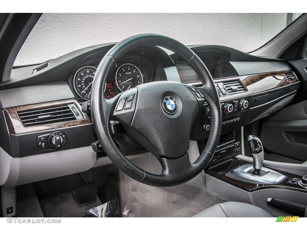 2009 BMW 5 Series 528i Sedan Grey Dakota Leather Dashboard Photo #79850980