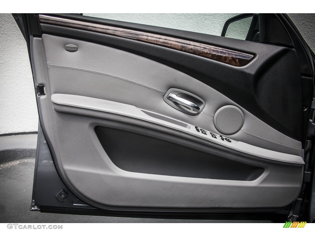 2009 BMW 5 Series 528i Sedan Grey Dakota Leather Door Panel Photo #79851005