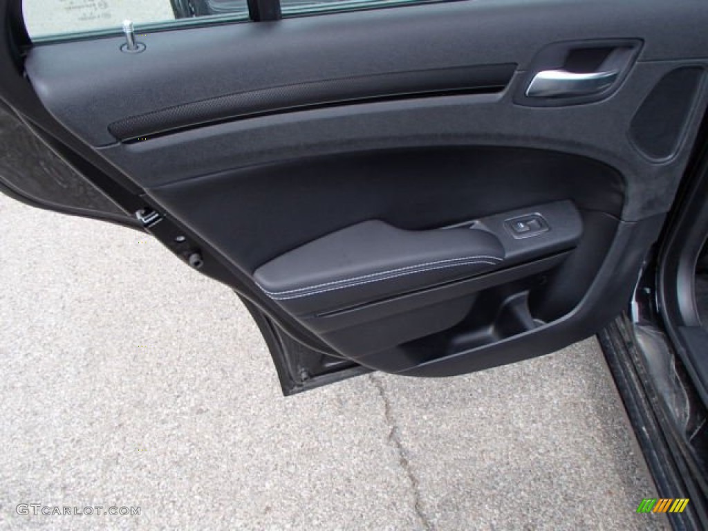 2013 Chrysler 300 S V8 AWD Black Door Panel Photo #79851526