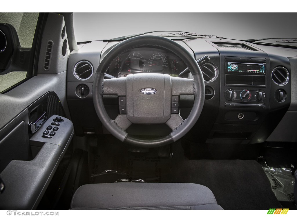 2005 Ford F150 XLT SuperCrew Dashboard Photos