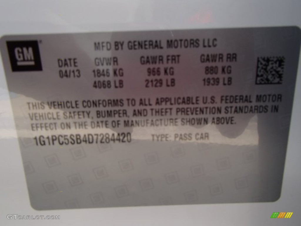 2013 Cruze LT - Summit White / Jet Black/Sport Red photo #20
