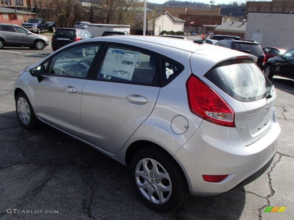 2013 Fiesta SE Hatchback - Ingot Silver / Charcoal Black photo #6