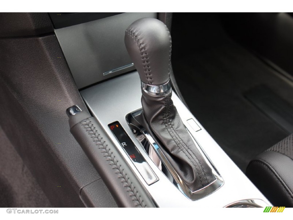 2013 Acura ILX 2.0L Transmission Photos