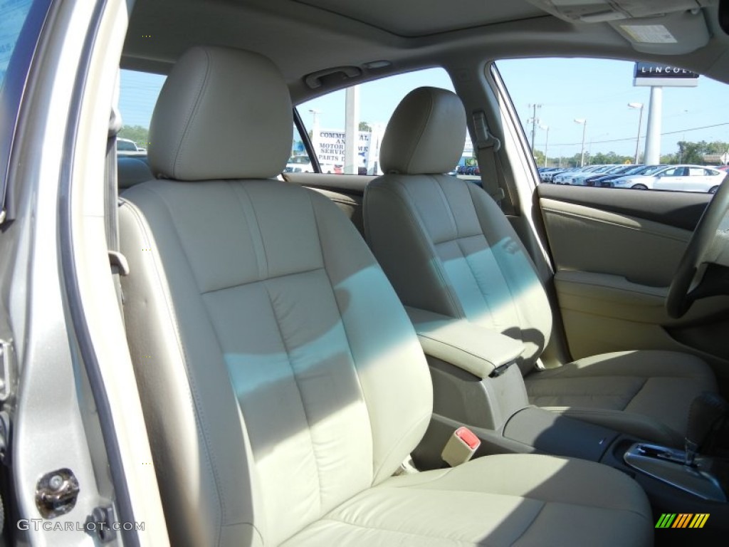 2010 Altima 2.5 SL - Sonoran Sand / Blond photo #19