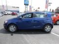 Blue Topaz Metallic - Sonic LT Hatch Photo No. 4