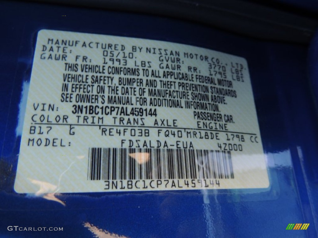 2010 Versa 1.8 S Hatchback - Metallic Blue / Charcoal photo #16