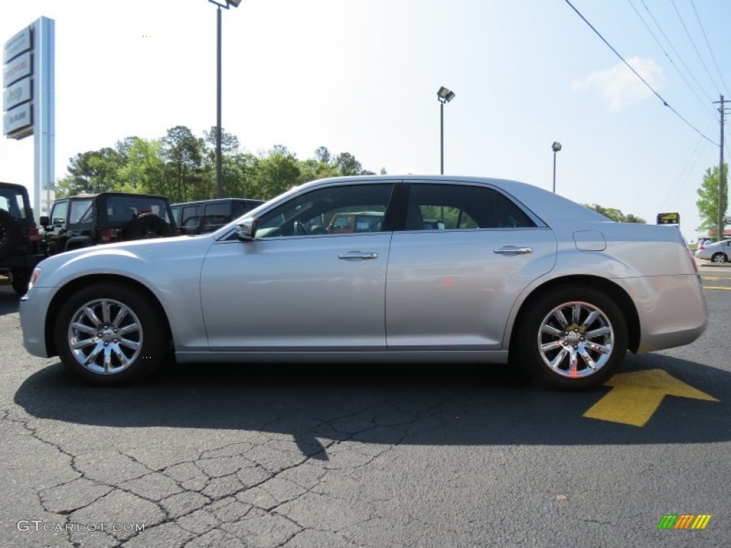 2012 300 C - Bright Silver Metallic / Black photo #4