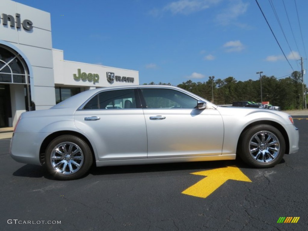 2012 300 C - Bright Silver Metallic / Black photo #8